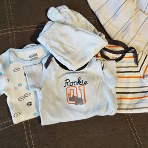0-3 month carters outfit bundle